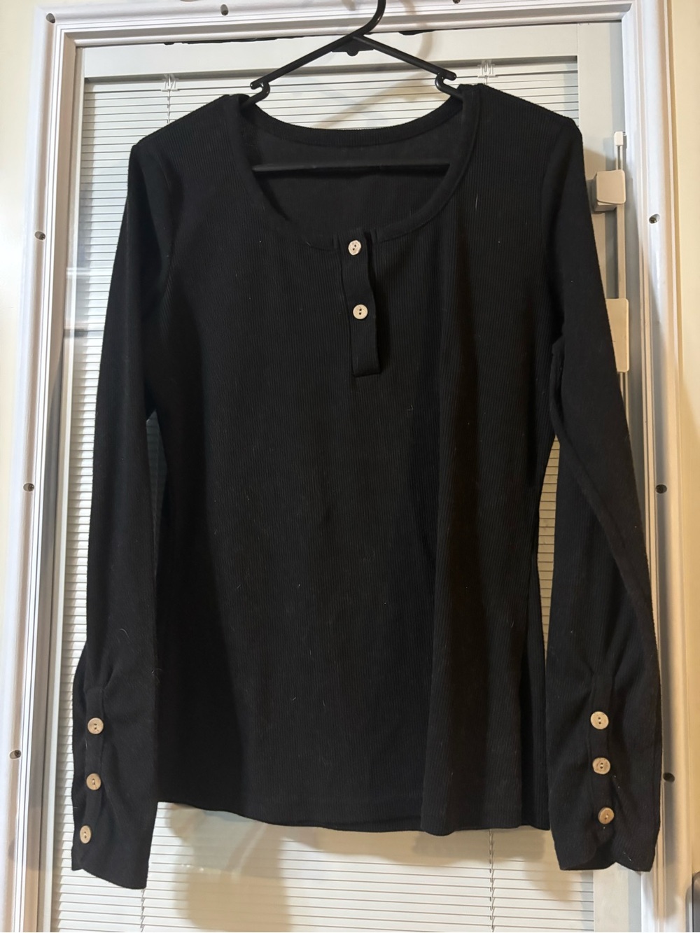 ✨5/$10 Long Sleeve Black Ribbed Henley Top - Women